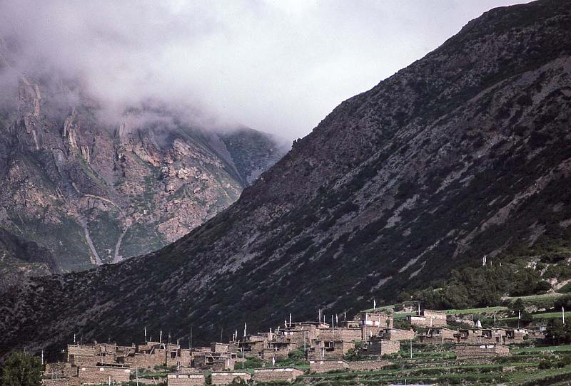 WT 1000 165-18 Nepal.jpg